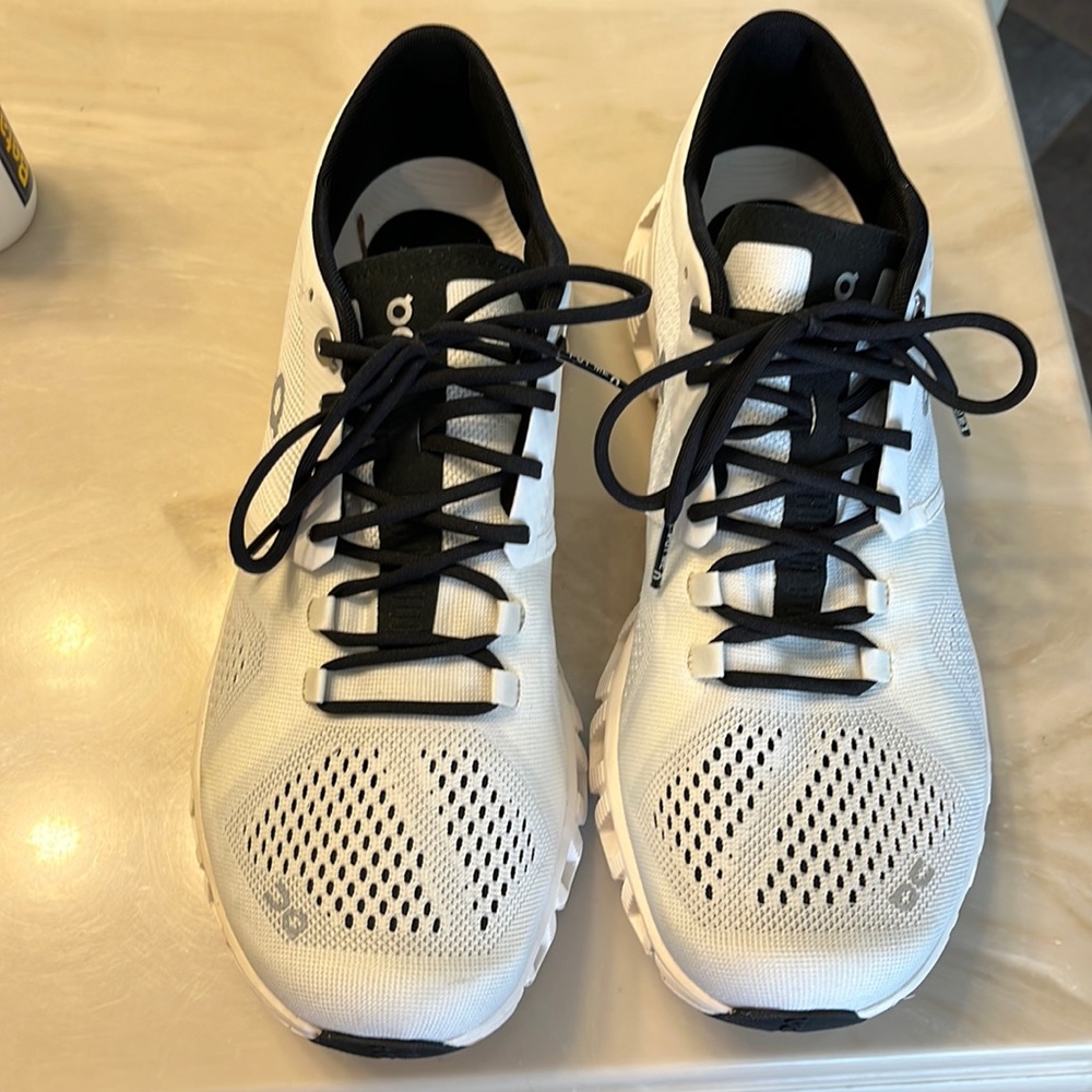 OC running shoe